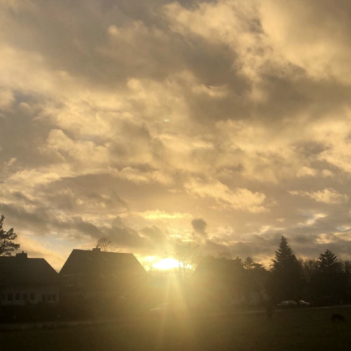 Der Himmel über Gifhorn - Seid Ihr auch so begeisterte Naturschauspiel-Schnappschuss-Jäger wie unsere KURT-Praktikantin Nina?