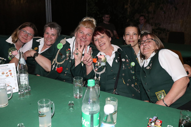 Der neue König Michael Große und ganz Wesendorf feiern ein fulminantes Schützenfest – KURT zeigt Euch die schönsten Fotos