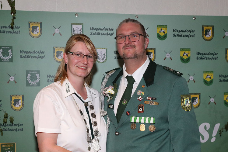 Der neue König Michael Große und ganz Wesendorf feiern ein fulminantes Schützenfest – KURT zeigt Euch die schönsten Fotos