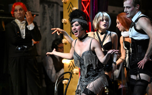 Der Tanz vor dem Abgrund: Das Theater-Abo der Stadthalle Gifhorn zeigt unter anderem den bewegenden Klassiker 