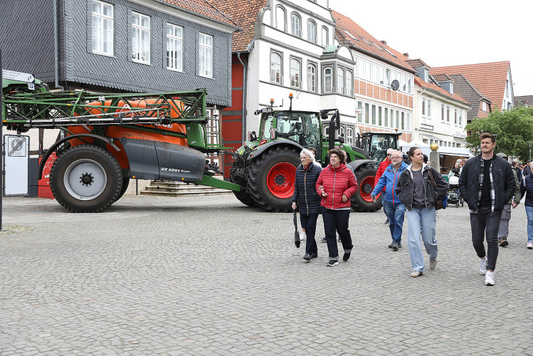 Dicke Brummer, süßer Honig, High-Tech: Wir zeigen Euch die schönsten Motive der Gifhorner Landwirtschaftsmeile