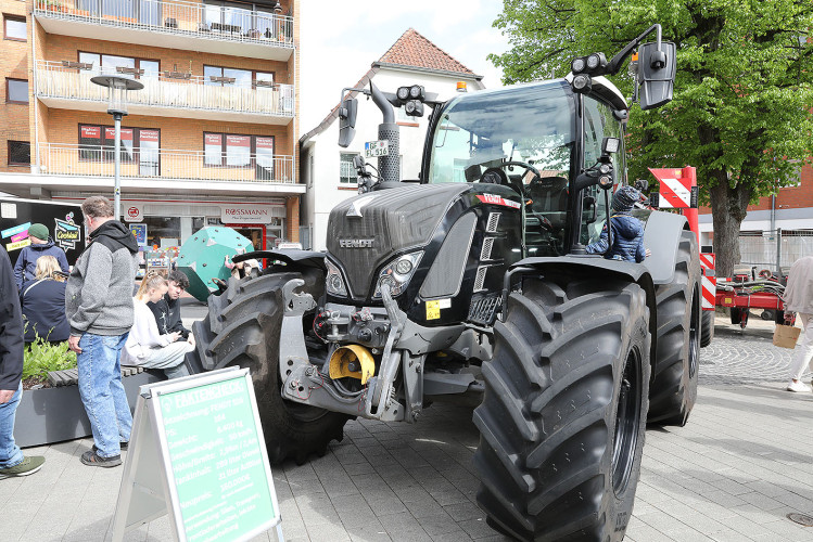 Dicke Brummer, süßer Honig, High-Tech: Wir zeigen Euch die schönsten Motive der Gifhorner Landwirtschaftsmeile