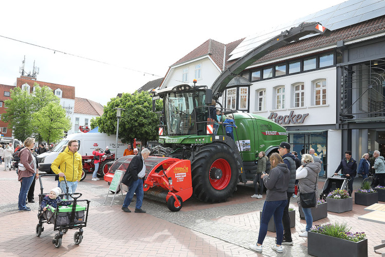 Dicke Brummer, süßer Honig, High-Tech: Wir zeigen Euch die schönsten Motive der Gifhorner Landwirtschaftsmeile