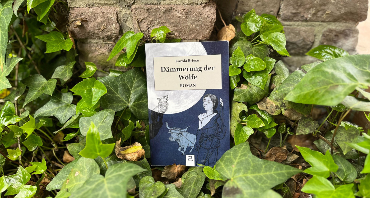 Die Erste Steinzeitliebe: Gifhornerin Karola Briese versucht die Romantik der Vergangenheit aufleben zu lassen