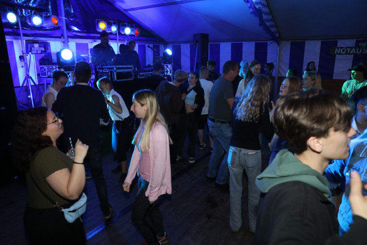 Die hübschesten Fotos vom Schützenfest Westerbeck: Die neuen Majestäten heißen Maik Hermann und Nadine Hermann