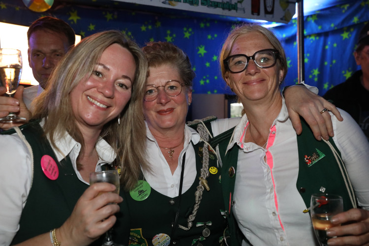 Die hübschesten Fotos vom Schützenfest Westerbeck: Die neuen Majestäten heißen Maik Hermann und Nadine Hermann