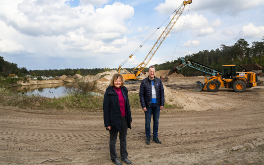 Die Meister der Böden: Das Angebot von M+B Tietge GmbH in Wilsche reicht von Bodenarbeiten bis Materiallieferungen