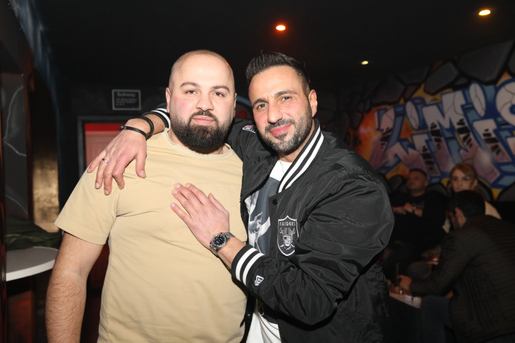 Die schönsten Fotos von der großen Eröffnung: Limi's Bar lockt nach Totalumbau mit großer Tanzfläche in die Lindenstraße 28 in Gifhorn