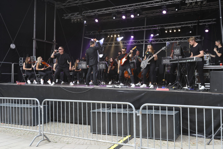 Die schönsten Fotos von Eurem Altstadtfest-Freitag: Unsere Bildergalerie zeigt Gifhorns Lebensfreude