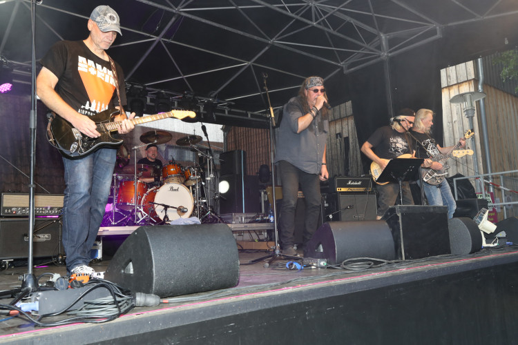 Die schönsten Fotos von Eurem Altstadtfest-Freitag: Unsere Bildergalerie zeigt Gifhorns Lebensfreude