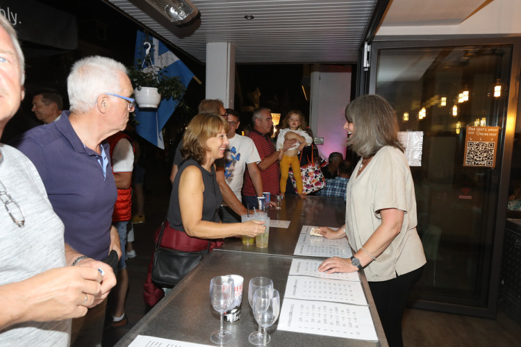 Die schönsten Fotos von Eurem Altstadtfest-Freitag: Unsere Bildergalerie zeigt Gifhorns Lebensfreude