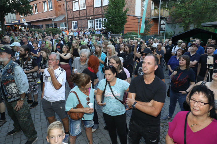 Die schönsten Fotos von Gifhorns Altstadtfest-Sonntag: Hier geht's zu KURTs Bildergalerie
