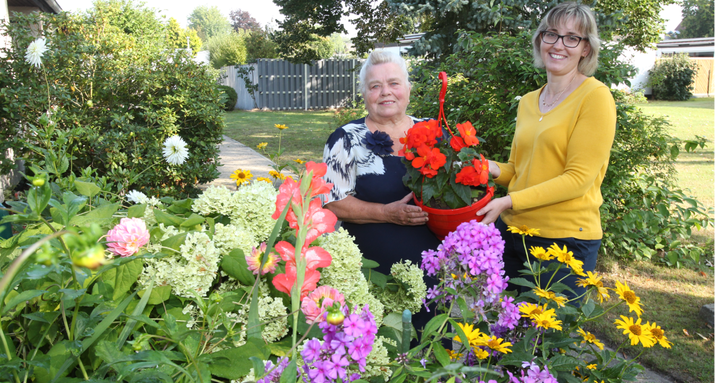 Die Terrasse von Anna Rau sprüht nur so vor Blumen-Begeisterung
