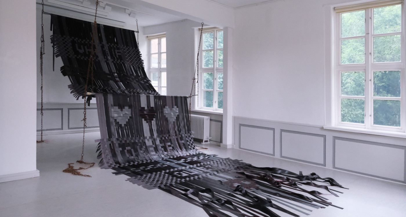 Die Widersprüche sind unsere Hoffnungen: Nora Lube zeigt im Künstlerhaus Meinersen ihre dystopische Ausstellung