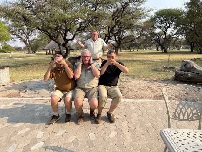 Diese Gifhorner träumen immer noch von Namibia - Elefanten, Reifenpannen und königliche Hotels im Süden Afrikas