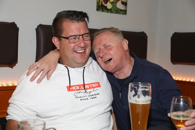 Discofox und Karaoke - Wir zeigen Euch die schönsten Bilder von Gifhorns Kneipen beim Feiern in den Mai