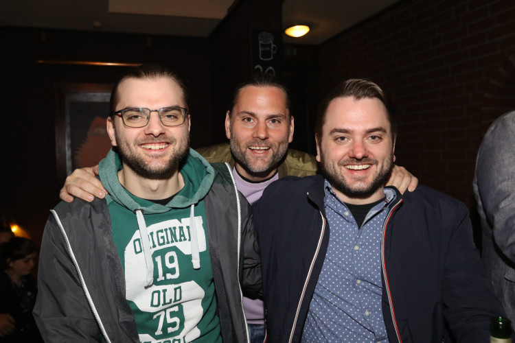 Discofox und Karaoke - Wir zeigen Euch die schönsten Bilder von Gifhorns Kneipen beim Feiern in den Mai