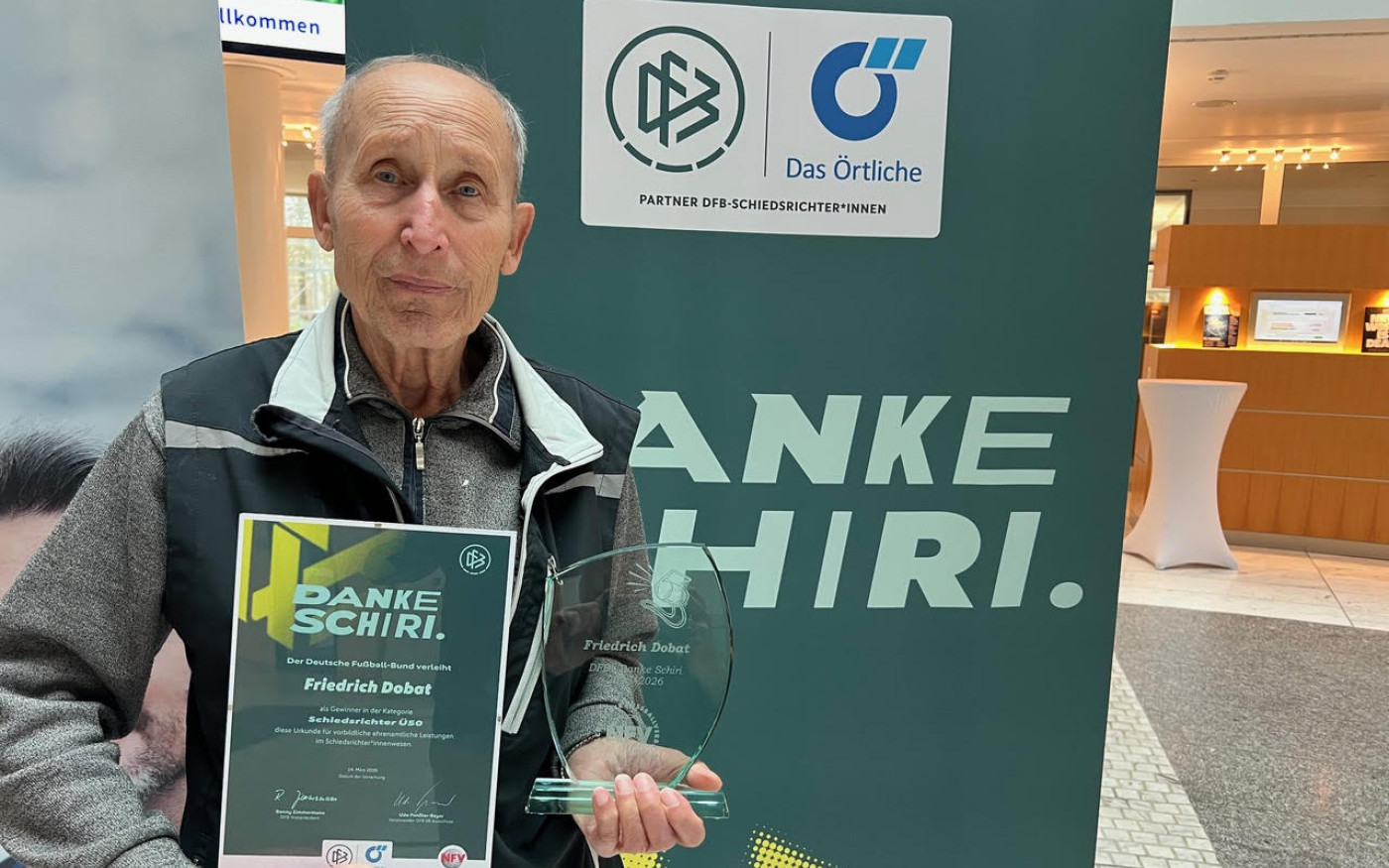 Drei Fragen an Schiri-Legende Fritze Dobat (82) aus Grußendorf: Das Pfeifen ist Teil meiner Liebe zum Fußball