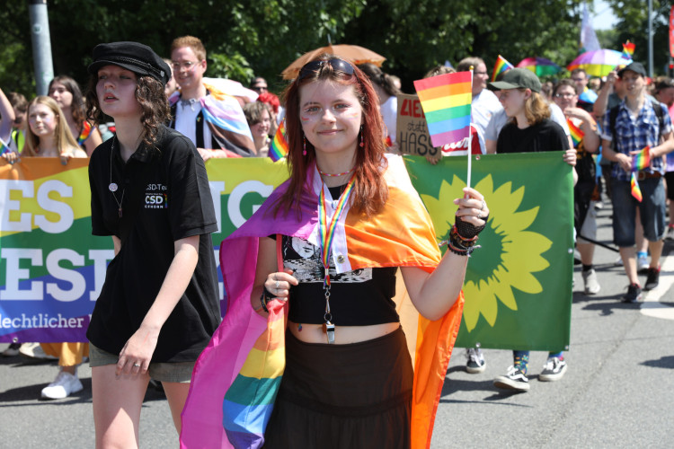 Egal, wer Du bist, und egal, wen Du liebst: KURT zeigt Euch die schönsten Bilder vom 1. Christopher Street Day in Gifhorn
