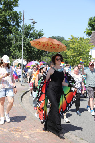 Egal, wer Du bist, und egal, wen Du liebst: KURT zeigt Euch die schönsten Bilder vom 1. Christopher Street Day in Gifhorn