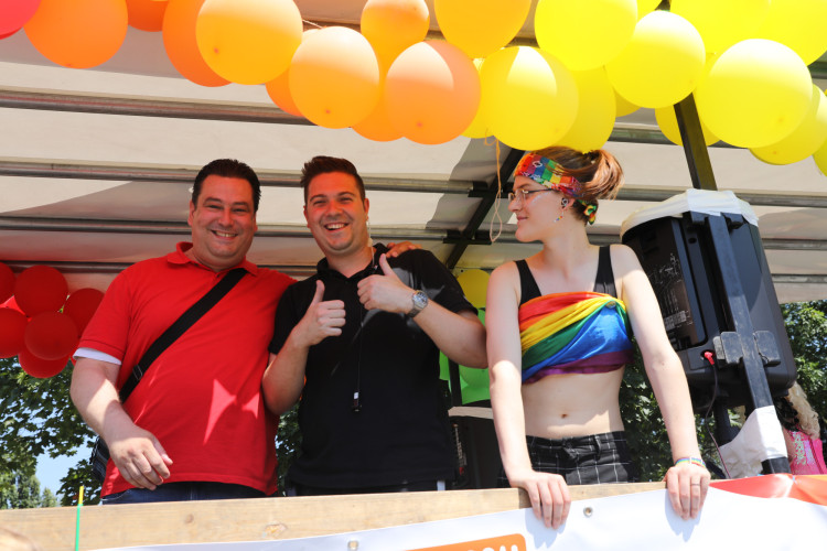 Egal, wer Du bist, und egal, wen Du liebst: KURT zeigt Euch die schönsten Bilder vom 1. Christopher Street Day in Gifhorn