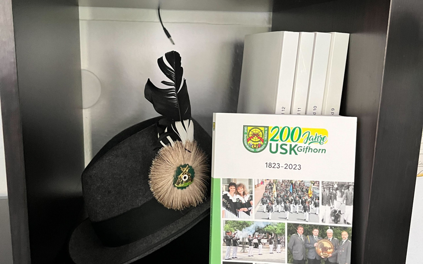 Ein echtes Gifhorner Original: Zahlreiche Autorinnen und Autoren wirken am Jubiläumsbuch des Uniformierten Schützenkorps mit