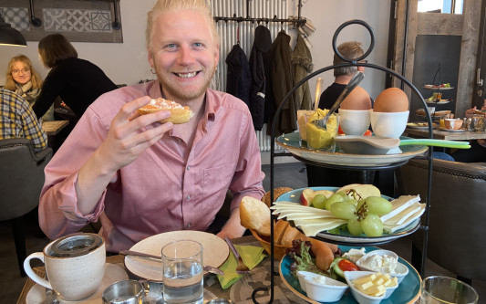 Ein echtes Goldstück unter den Gifhorner Cafés: Bei Wiertz Genussvoll sorgt das individuelle Frühstück für besondere Momente