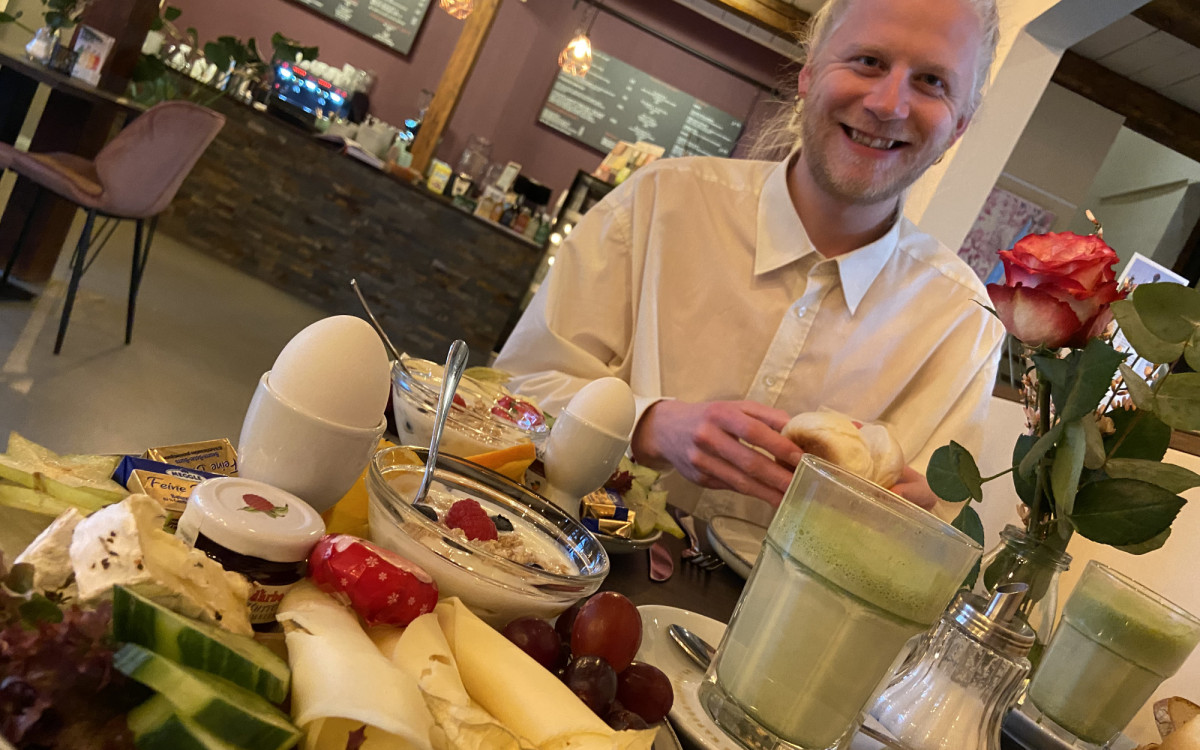 Ein Frühstück, bei dem sich die Wolken verziehen - Das Café Stullichs in Gifhorns Speicherhof lockt mit einer himmlischen Karte