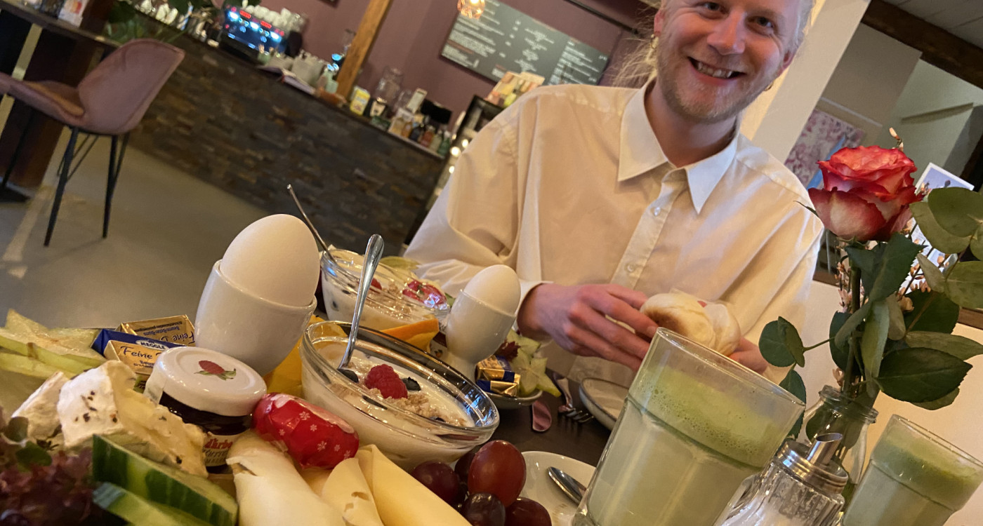 Ein Frühstück, bei dem sich die Wolken verziehen - Das Café Stullichs in Gifhorns Speicherhof lockt mit einer himmlischen Karte