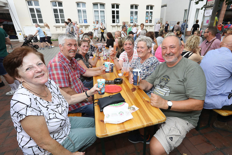 Ein fulminanter Altstadtfest-Samstag – KURT zeigt Euch die schönsten Bilder von der Partymeile