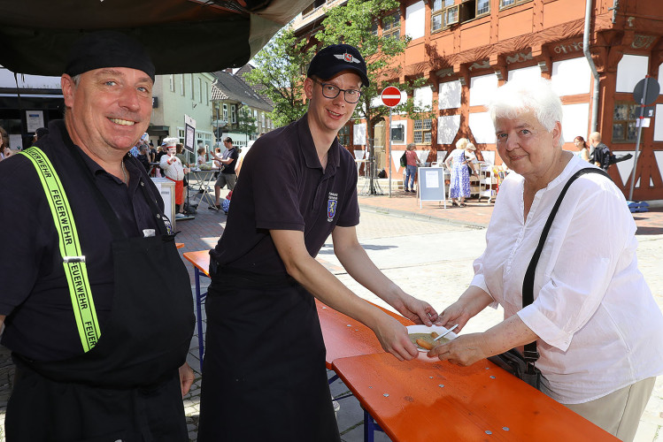 Ein fulminanter Altstadtfest-Samstag – KURT zeigt Euch die schönsten Bilder von der Partymeile