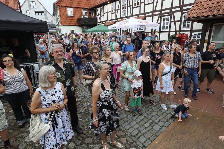 Ein fulminanter Altstadtfest-Samstag – KURT zeigt Euch die schönsten Bilder von der Partymeile