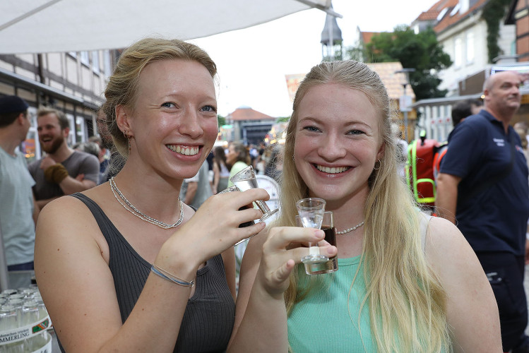 Ein fulminanter Altstadtfest-Samstag – KURT zeigt Euch die schönsten Bilder von der Partymeile