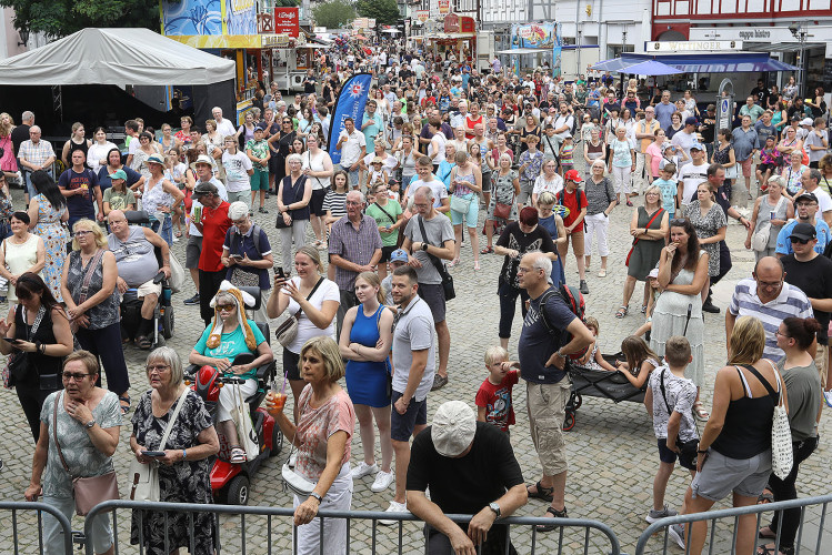 Ein fulminanter Altstadtfest-Samstag – KURT zeigt Euch die schönsten Bilder von der Partymeile