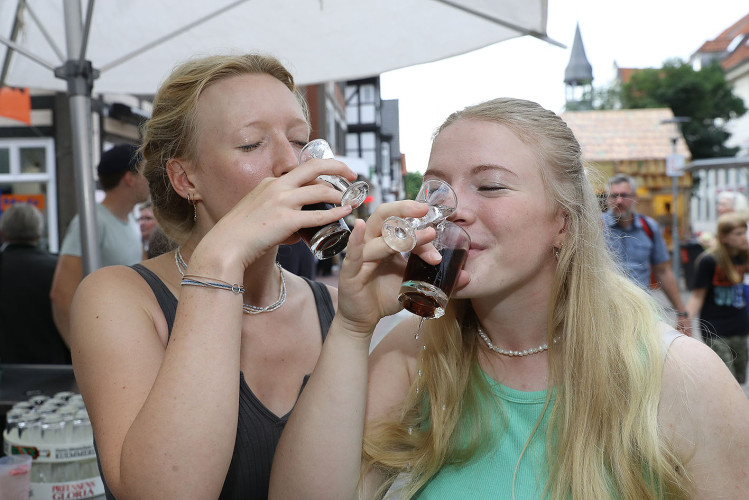 Ein fulminanter Altstadtfest-Samstag – KURT zeigt Euch die schönsten Bilder von der Partymeile