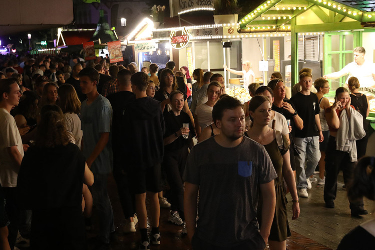 Ein fulminanter Altstadtfest-Samstag – KURT zeigt Euch die schönsten Bilder von der Partymeile