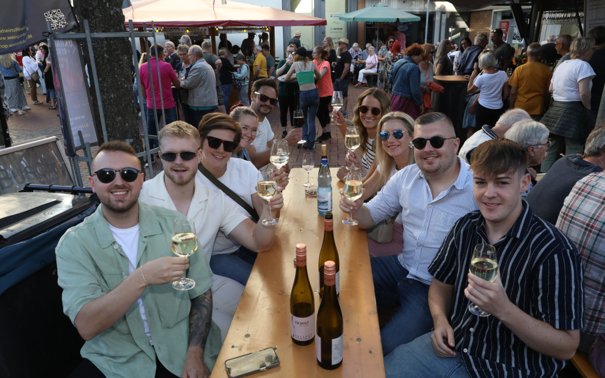 Ein guter Tropfen bringt uns alle an einen Tisch: Von Donnerstag bis Samstag steigt das Gifhorner Weinfest