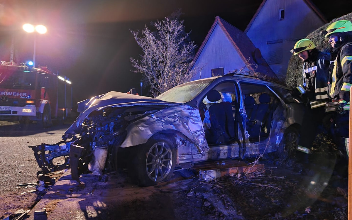 Eine Nacht, zwei Unfälle im Kreis Gifhorn, beide unter Alkoholeinfluss - Sechs junge Menschen teils schwer verletzt