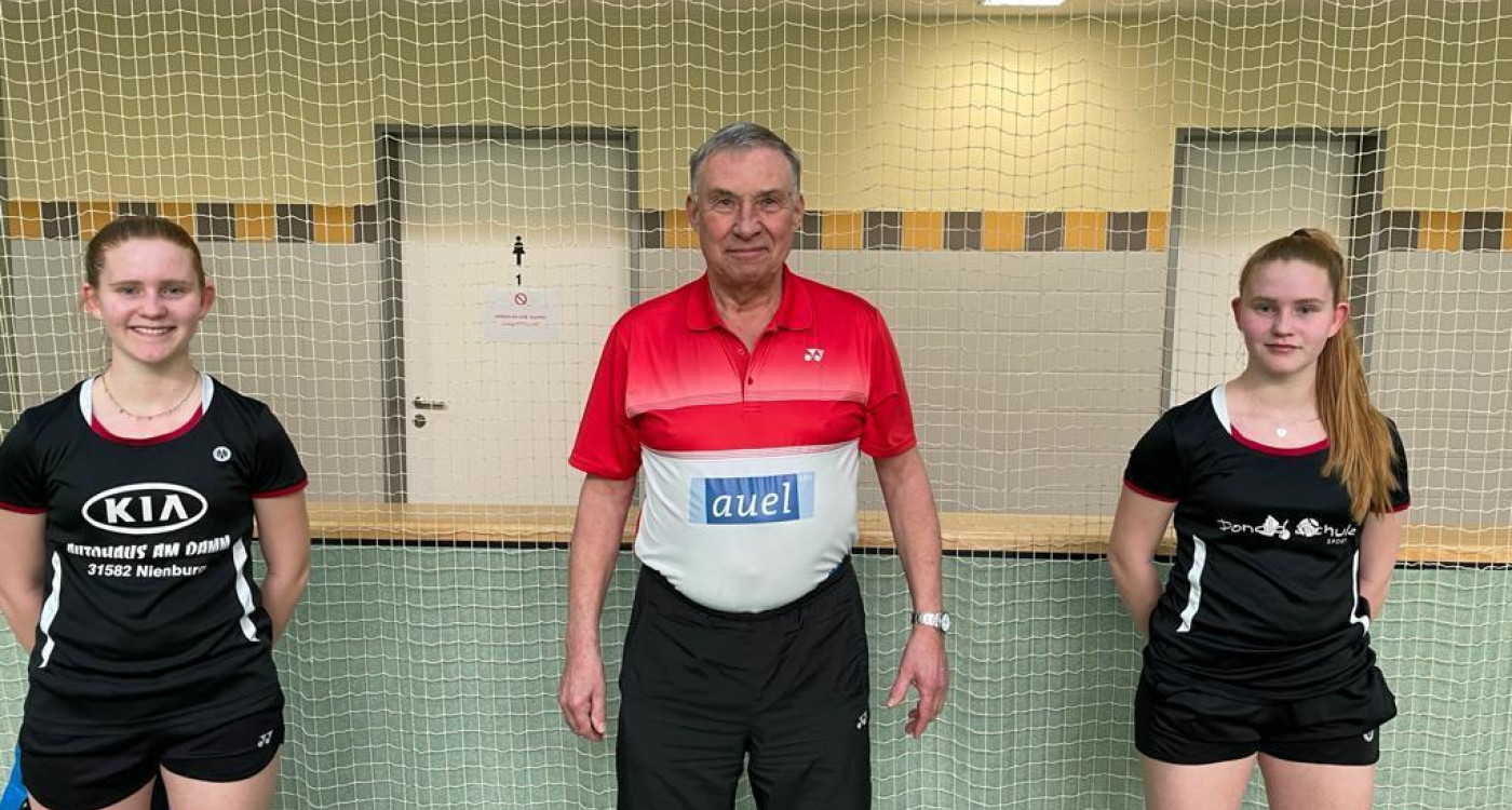 Eine Spielgemeinschaft, die Grenzen sprengt: Die Badminton-Teams der neuen SG Gifhorn/Nienburg bringen Stärken zusammen