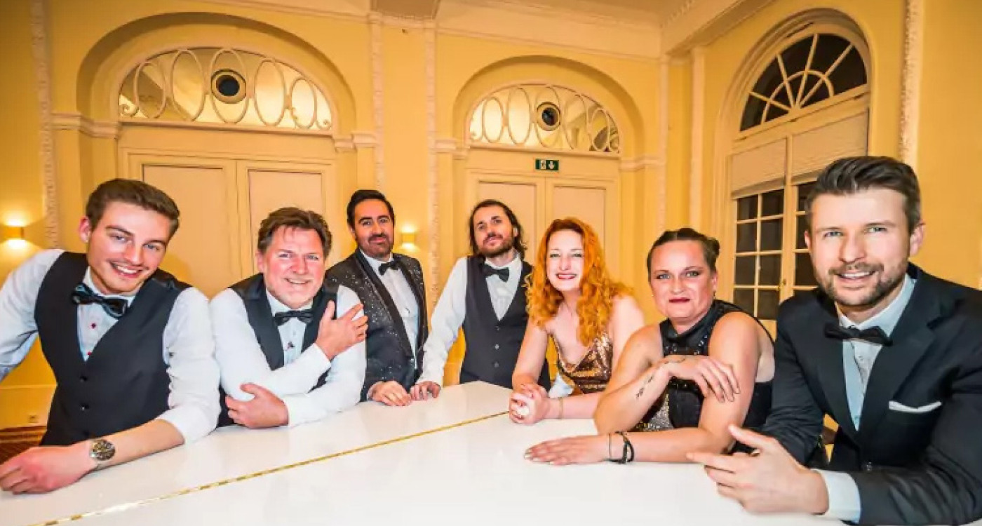 Einmal quer durch das Universum der Musik: Casino Royale zeigen ihre Show auf dem Gifhorner Altstadtfest