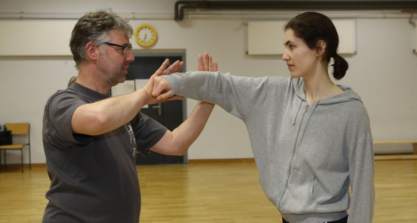 Entspannungssport – das ist genau mein Ding: KURTs neue Serie „Jules Schnuppertraining“ startet mit Taijiquan bei der SV Gifhorn