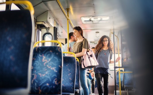 Erst aussteigen, dann einsteigen – Was läuft falsch beim Busverkehr im Kreis Gifhorn? Umfrage läuft bis Ende der Herbstferien
