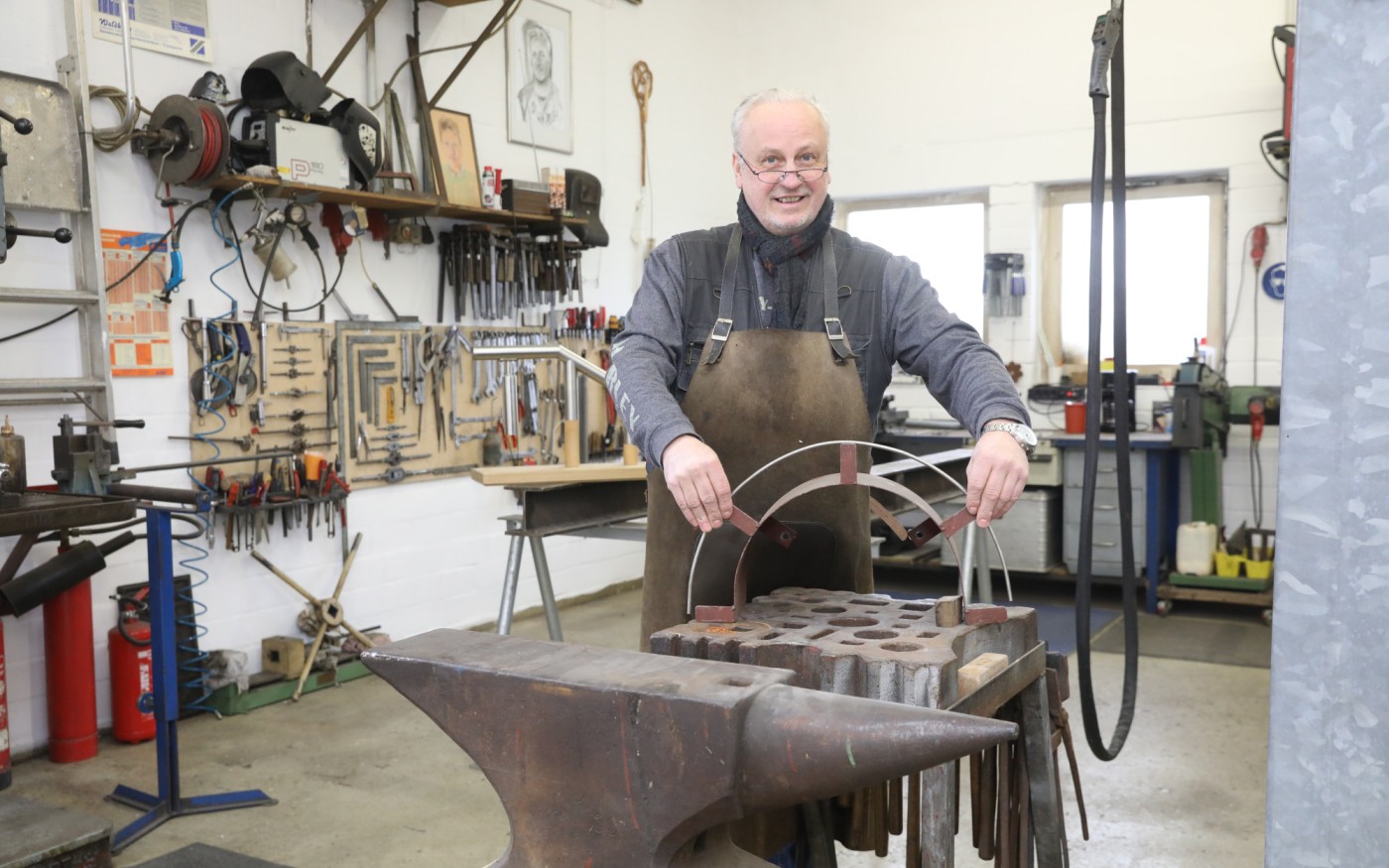 Fachmann für Balkone, Tore, Zäune und mehr: Metallbau Schütz aus Neudorf-Platendorf