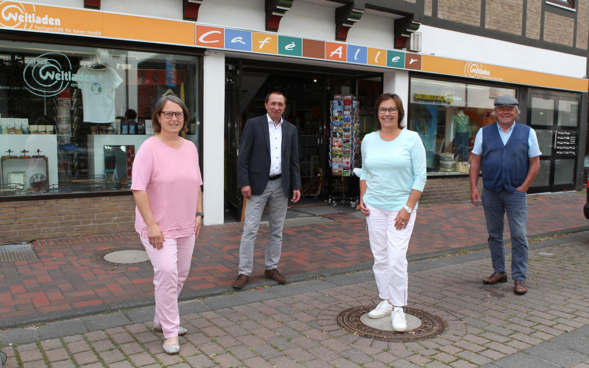 Faire Woche mit Tombola, Schokoladen-Verkostung, Modenschau und mehr: Café Aller und Weltladen Gifhorn feiern fünften Geburtstag