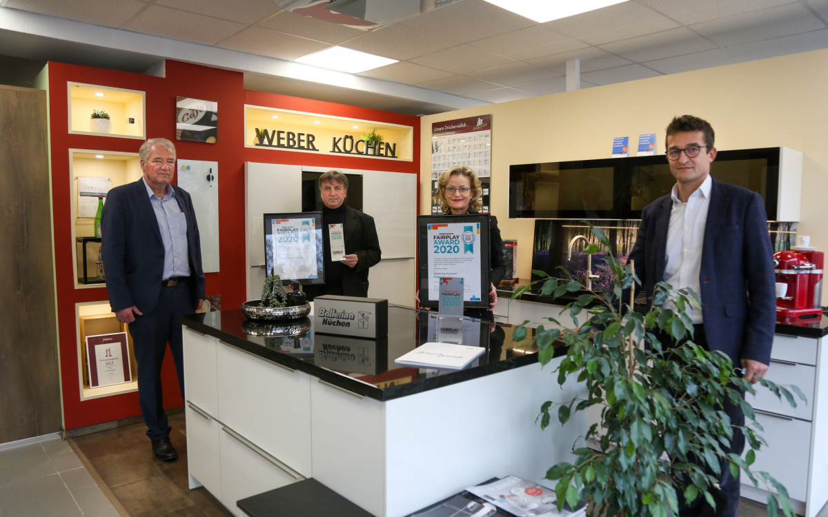 Fairplay-Preis für Weber Küchen in Gifhorn - Küchenverkäufer gibt Wissen über Online-Planung an Branchenkollegen weiter