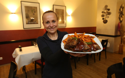 Festliche Drei-Gänge-Menüs zu Ostern: Das Wilscher Restaurant Zum Deutschen Heinrich läutet die Spargel-Saison ein
