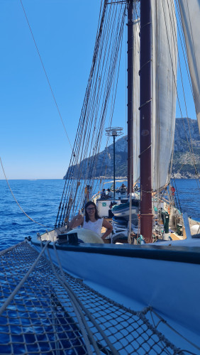 Fliegende Fische zum Greifen nahe: Zehn Kinder und Jugendliche aus Gifhorn reisen acht Tage lang mit einem Segelschiff entlang der Ostküste Sardiniens