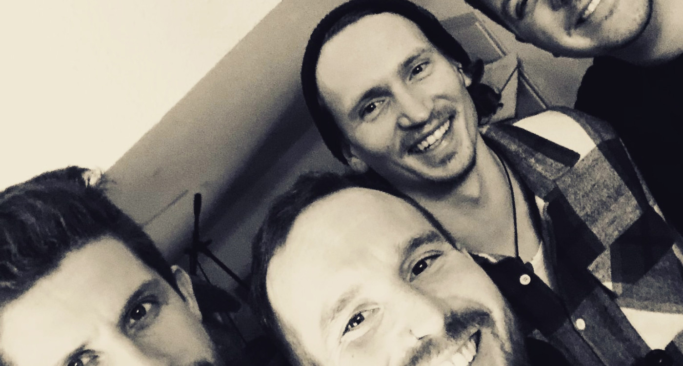 Flirrende Riss und treibender Bass: WasteGate rocken auf dem Gifhorner Altstadtfest