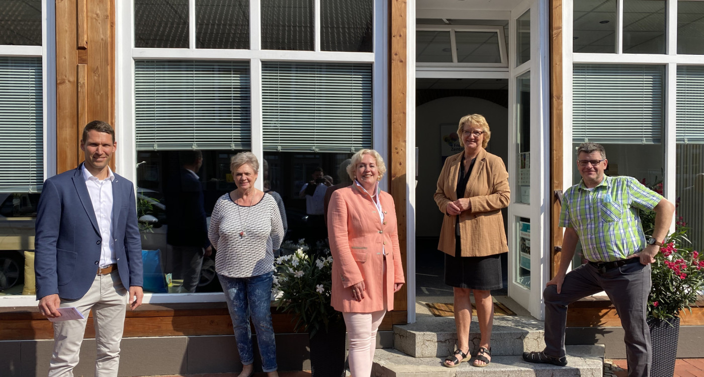 Freiwillige vor - Neues Ehrenamts-Zentrum in Wittingen begeistert auch Gifhorns Bundestagsabgeordnete Ingrid Pahlmann