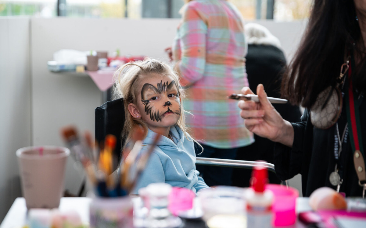 Frühlingserwachen: Die Autostadt in Wolfsburg lädt zu bunten Familienwochen ab 5. April